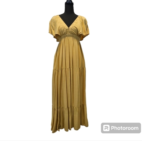 Wishlist Apparel Mustard Deep V-neck 100% Rayon Tiered Swing Maxi Dress Size S - Picture 1 of 14